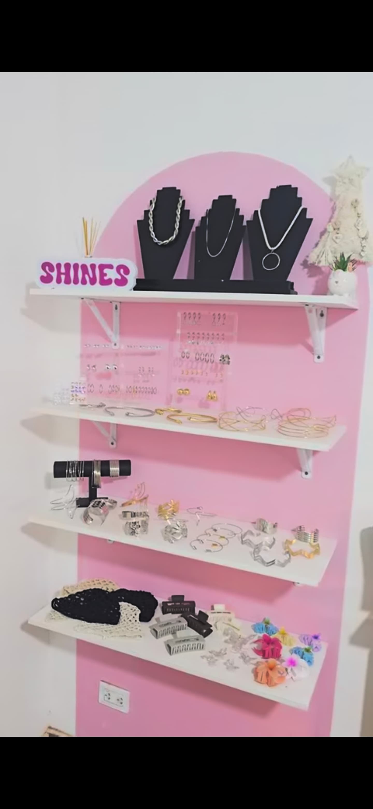 Shines